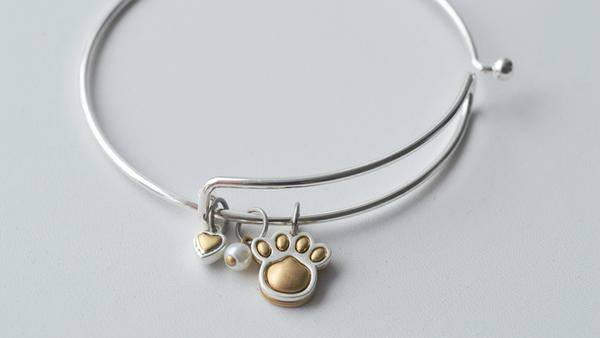 Alex and ani dog print outlet bracelet